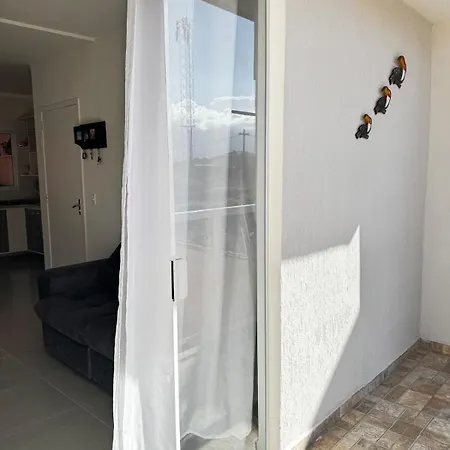 Apartamento em Bertioga à 150m da praia-2